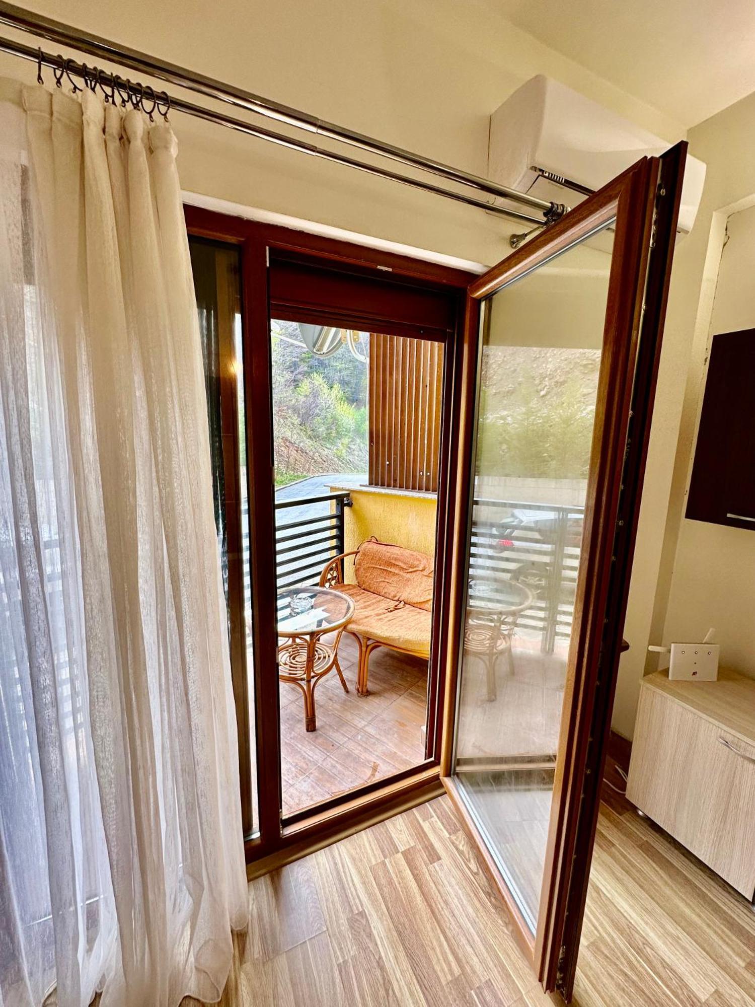 Forest View Apartment مافروفو المظهر الخارجي الصورة