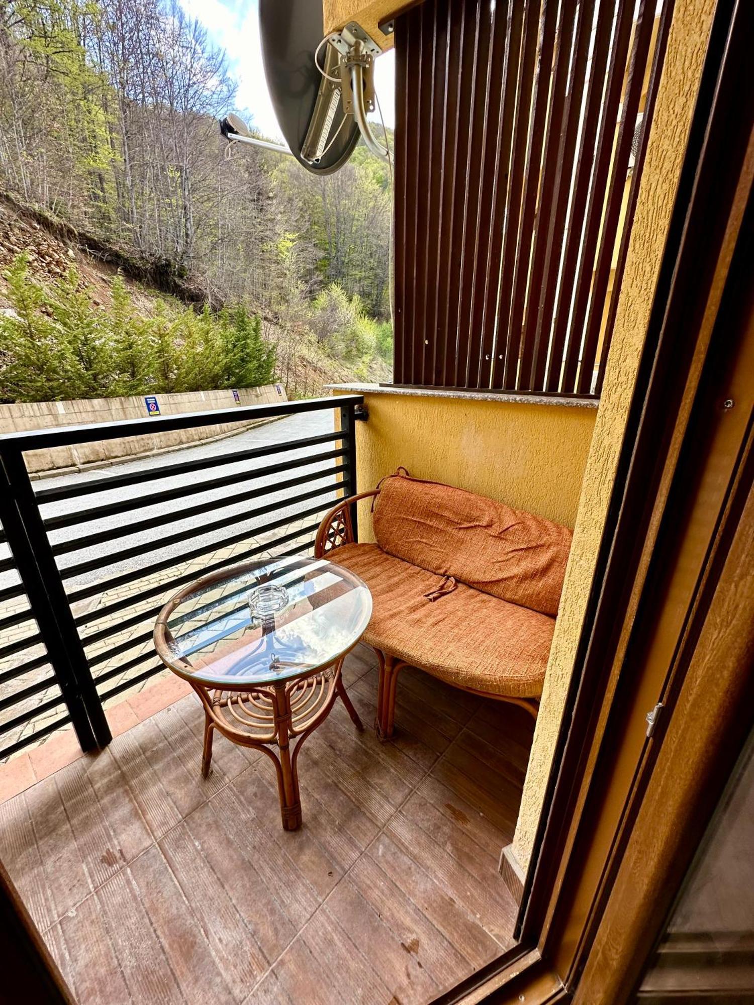 Forest View Apartment مافروفو المظهر الخارجي الصورة